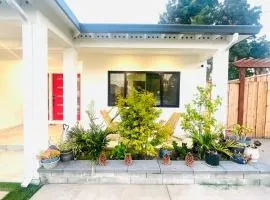 Cozy Modern Guest House