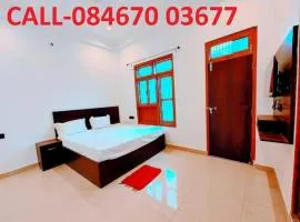 Hotel Dhanraj Palace - Arail Ghat 2 KM- Near Naini Junction and Cheoki Station