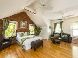 Treetop Studio Eyebrow House