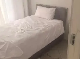 Lerato's Guesthouse 840