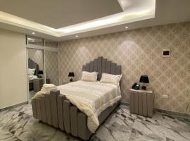 hobilux Santo Domingo este，位于Ensanche Savica de Mendoza的酒店