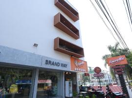 Hotel StayInn，位于科泽科德的酒店