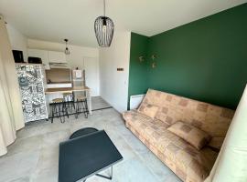 Studio avec extérieur ombragé，位于瓦朗斯旁圣马塞的酒店