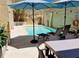 Sunflower Farmhouse, Xewkija, Gozo，位于休吉让的酒店