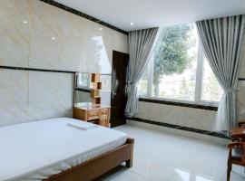 Thulee Luxury Hotel - Phu My，位于Phú Mỹ的酒店