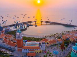 Luna Sol Villas - Dedicated Care Until Check Out，位于富国的带停车场的酒店