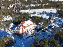 La Dora Mountain Resort，位于迪瓦伊巴雷的酒店