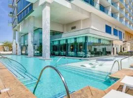 Lux Studio with Mountain Views, Pool and Casino Access