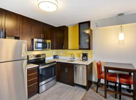 Residence Inn by Marriott Milwaukee North/Glendale，位于Glendale的酒店