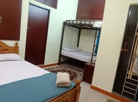 Sri Vasishta Homestays，位于泰尼的酒店