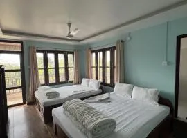 Sauraha Guest House