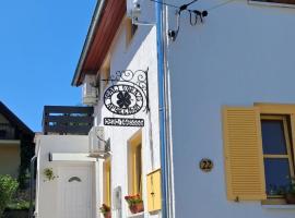 Igali Varázs Apartman 150 méter a fürdőtől，位于伊高尔的酒店