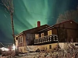 Romslig kystperle med sjel i Skulsfjord Tromsø