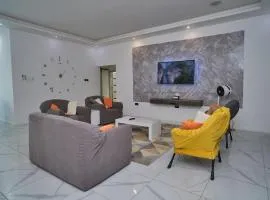 The Whitehouse Villa