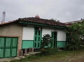 Koniminto Hostal