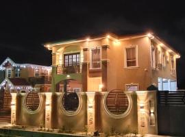 The Royal Haven Herstelling, Georgetown，位于Nismes的酒店