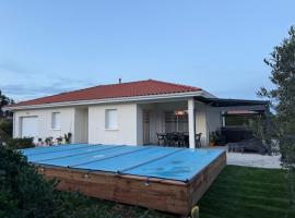 Belle Maison MALOU climatisée calme, piscine, jacuzzi 3km plage Labenne Capbreton，位于拉本讷的酒店