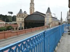 阳台旅舍