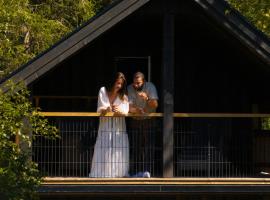 Stabbur med fantastisk utsikt!，位于斯泰恩谢尔的酒店