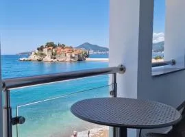 Beach apartment Sveti Stefan