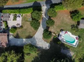 Charmante maison avec piscine en pleine campagne