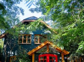 Warthon Hostel，位于圣马丁德洛斯的酒店