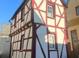 Charmantes denkmalgeschütztes Tiny House am Rhein
