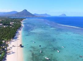 Villa Azure Flic-en-Flac 5 min de la plage，位于弗利康弗拉克的别墅