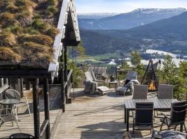 Vrådal - in the heart of Telemark - Amazing views, ski in ski out, hiking, fishing, golf, sauna，位于弗罗达尔的酒店