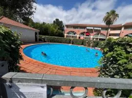 Appart bord de mer avec piscine