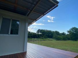 Haven's Hideaway - Tiny Home，位于Burringbar的酒店