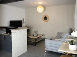 Charmante maisonnette centre nemours