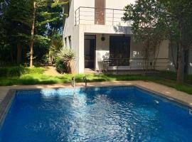 ECR Blue Dolphin Farm House，位于Sadras的酒店