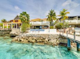 Oceanfront Villa Mingo Bonaire，位于克拉伦代克的别墅