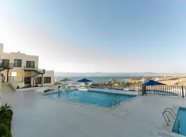 Diamond Palm Hotel & Resort
