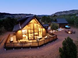 White Cliffs Vista Panoramic Views Hot Tub NPs，位于奥德维尔的酒店