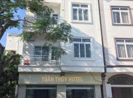 Tuân Thuỷ hotel，位于Làng Liễu的酒店