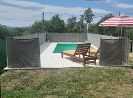 La Allandesa，位于Cavalango的酒店