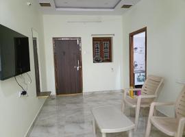 Avinash residency，位于巴德拉恰拉姆的酒店