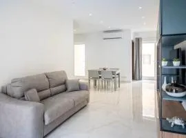 2 bedroom apartment in gudja