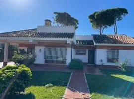 Chalet Independiente Pango Vistahermosa