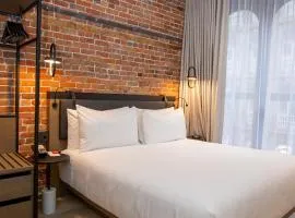Le Petit Hotel Notre Dame
