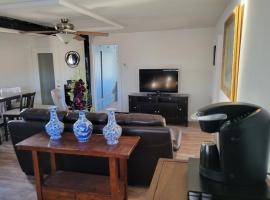 The Link Vintage Motel #1 2bd1ba，位于Lovelock的山林小屋