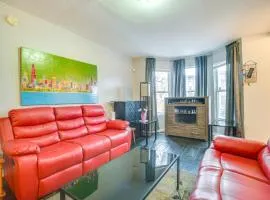 2 Mi to Red Line Chicago Home Near Sherman Park