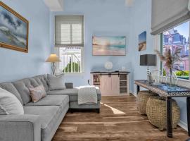 Northern Star Beachfront，位于五月岬郡的酒店