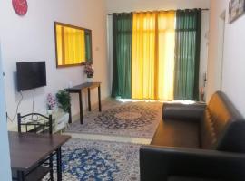 Auni Homestay，位于劳勿的酒店
