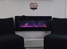 Tranquil studio oasis，位于明尼阿波利斯的酒店