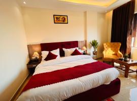 Sitara Hotel & Resorts - Rishikesh Road, Haridwar，位于瑞诗凯诗Dehradun Airport - DED附近的酒店