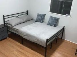 Comfy apt with skyline front view Mins away from NYC