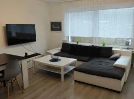 IaM 3 Zimmer 90 qm Küche Badezimmer kraftraum 44 u